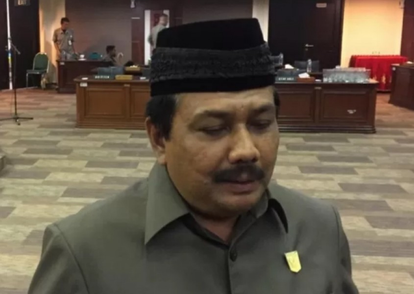 Ketua Komisi II DPRD Sumbar minta perusahaan jadikan PHK opsi terakhir hadapi COVID-19