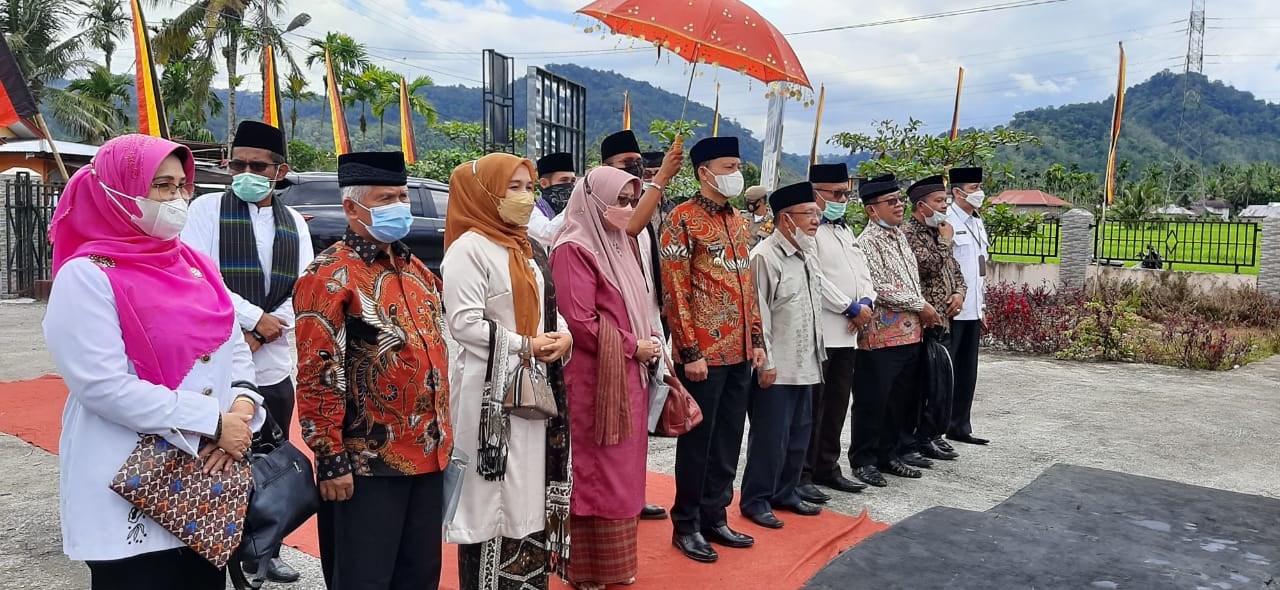 TIM PENILAI KAN TURUN KE DURIAN TINGGI  *Wabup Pasaman Sabar AS: Penilaian untuk Tingkatkan Kapasitas Lembaga Adat. 