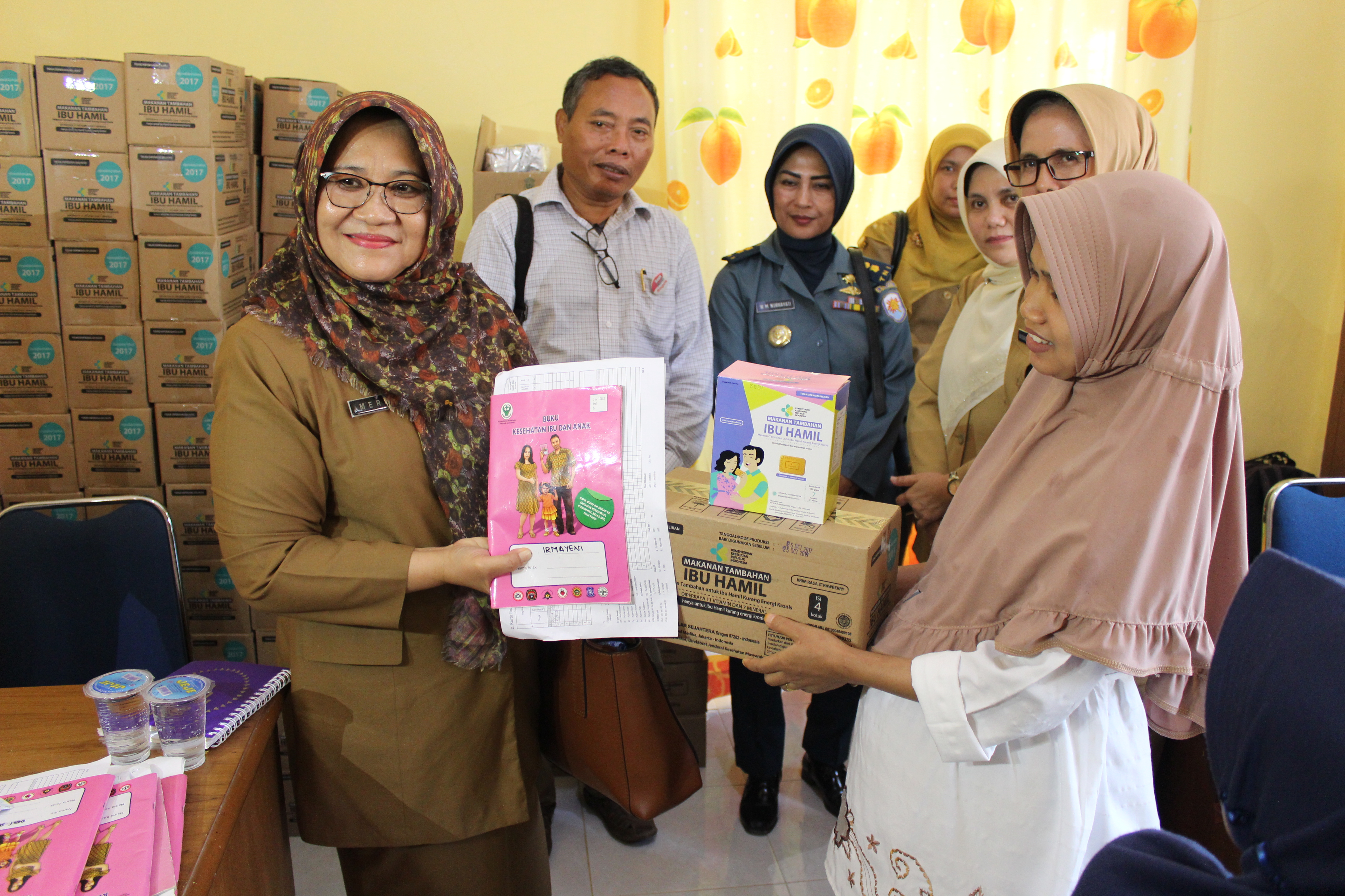 PEMERIKSAAN IBU HAMIL OLEH DOKTER SPESIALIS DI PUSKESMAS BUNGUS TELUK KABUNG 06 FEBRUARI 2017