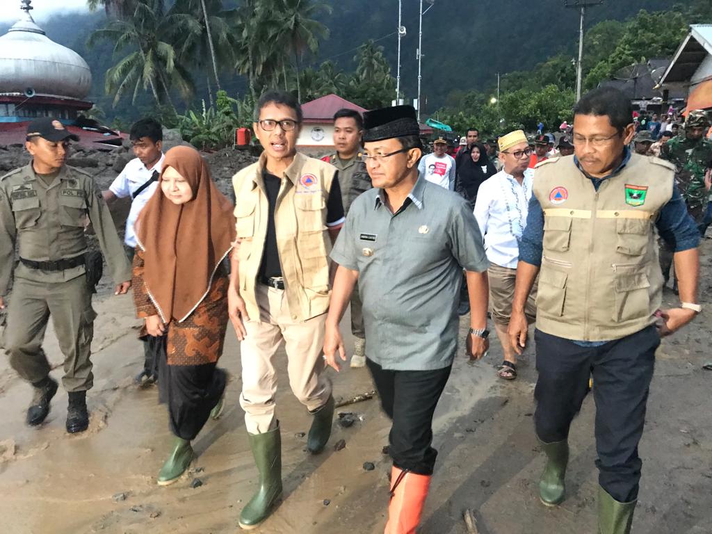 Gubernur Sumbar Serahkan Bantuan ke Jorong Galapung, Nagari Tanjung Sani