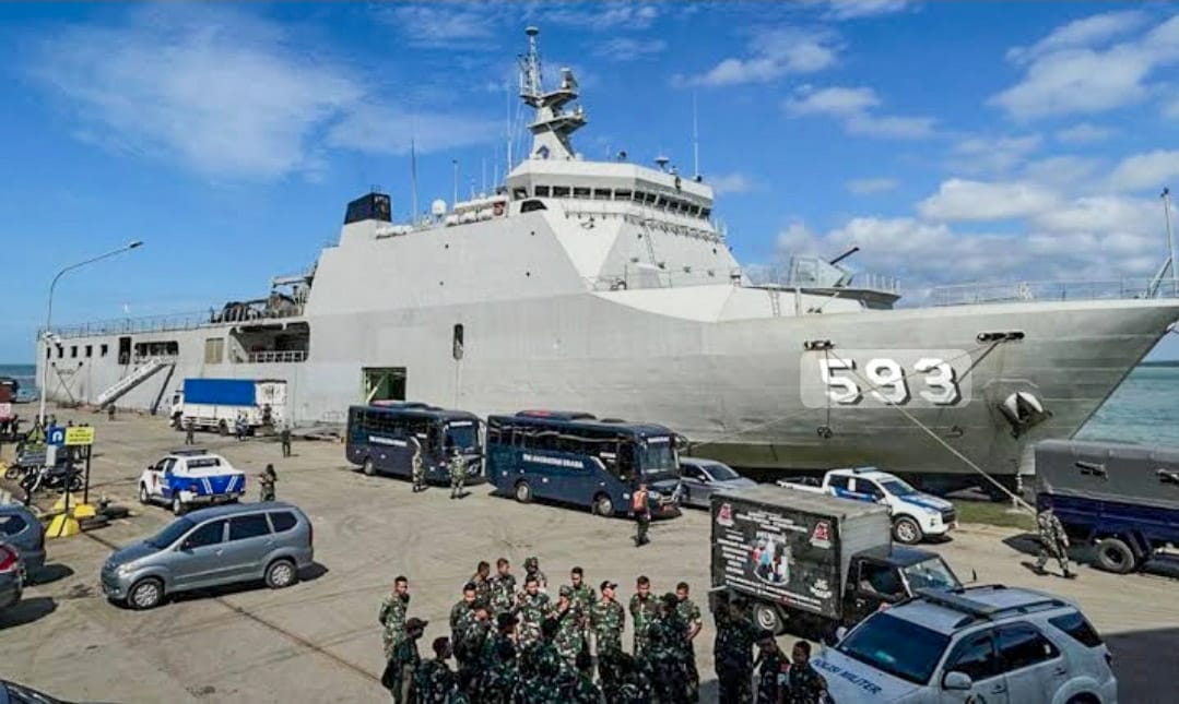 Besok, KRI Banda Aceh Sandar di Teluk Bayur: Kementan Salurkan Bantuan Kemanusiaan Rp75 Miliar untuk Korban Banjir Sumbar