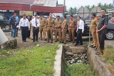 Bupati Tinjau Kondisi Pasar Silaut