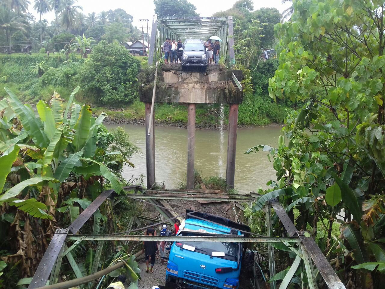 JEMBATAN PUTUS