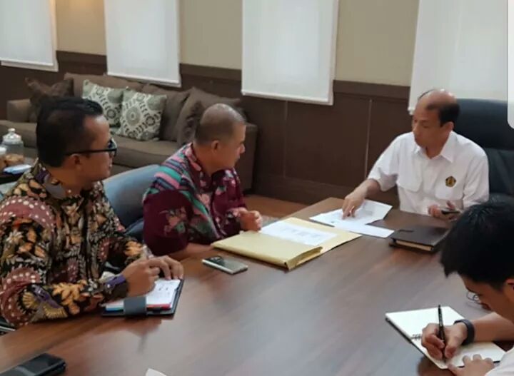 Wagub Sumbar Temui Wamen ESDM 