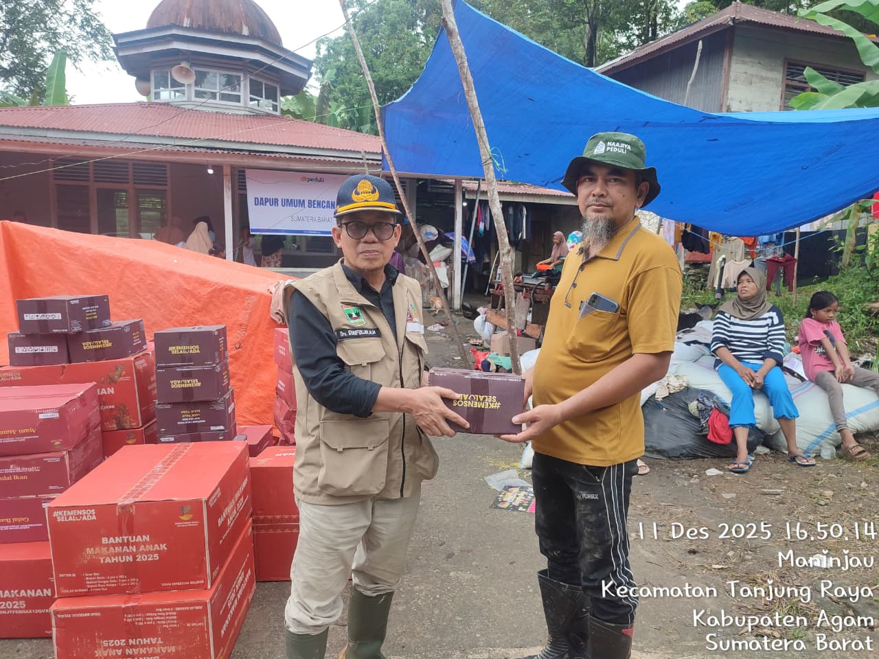 Dinsos Sumbar Telah Saluran Bantuan Senilai Rp15 Miliar Lebih ke Daerah Terdampak Bencana