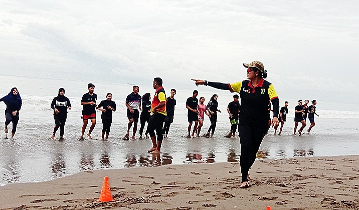SUASANA NEW NORMAL ATLET PON SUMBAR LATIHAN DI ALAM TERBUKA
