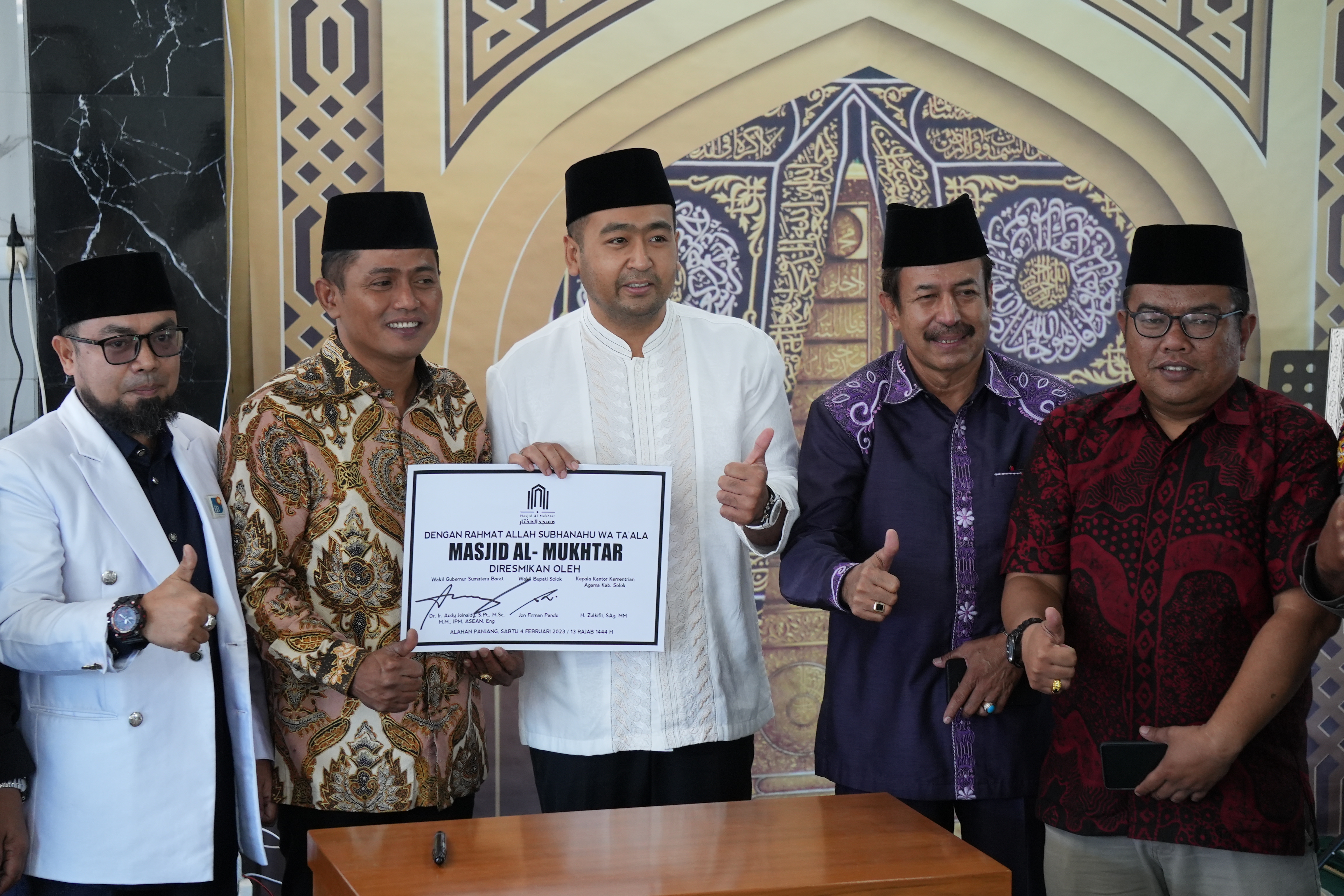 Resmikan Masjid Pondok Pesantren Tahfidz Al Mukhtar, Wagub Audy Apresiasi Penerapan International Islamic Studies 