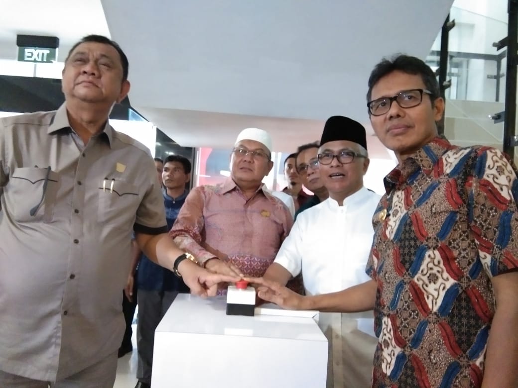 Anggota DPRD Sumbar Resmi Tempati Gedung Baru
