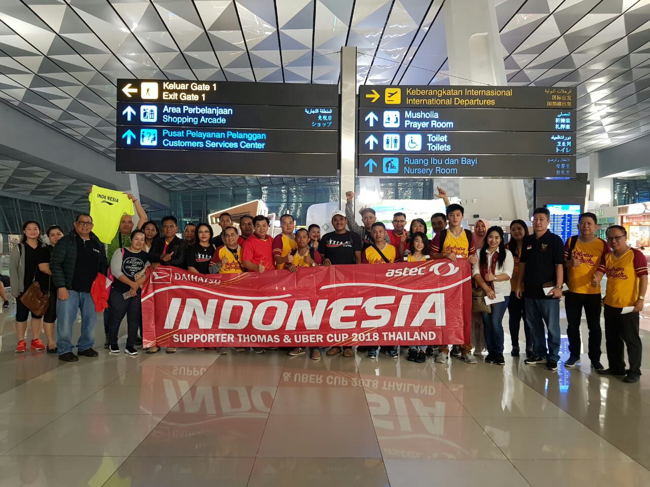 Kadis DPMD SSUMBAR ke Thailand Mensupport Tim Thomas dan Uber Cup Indonesia