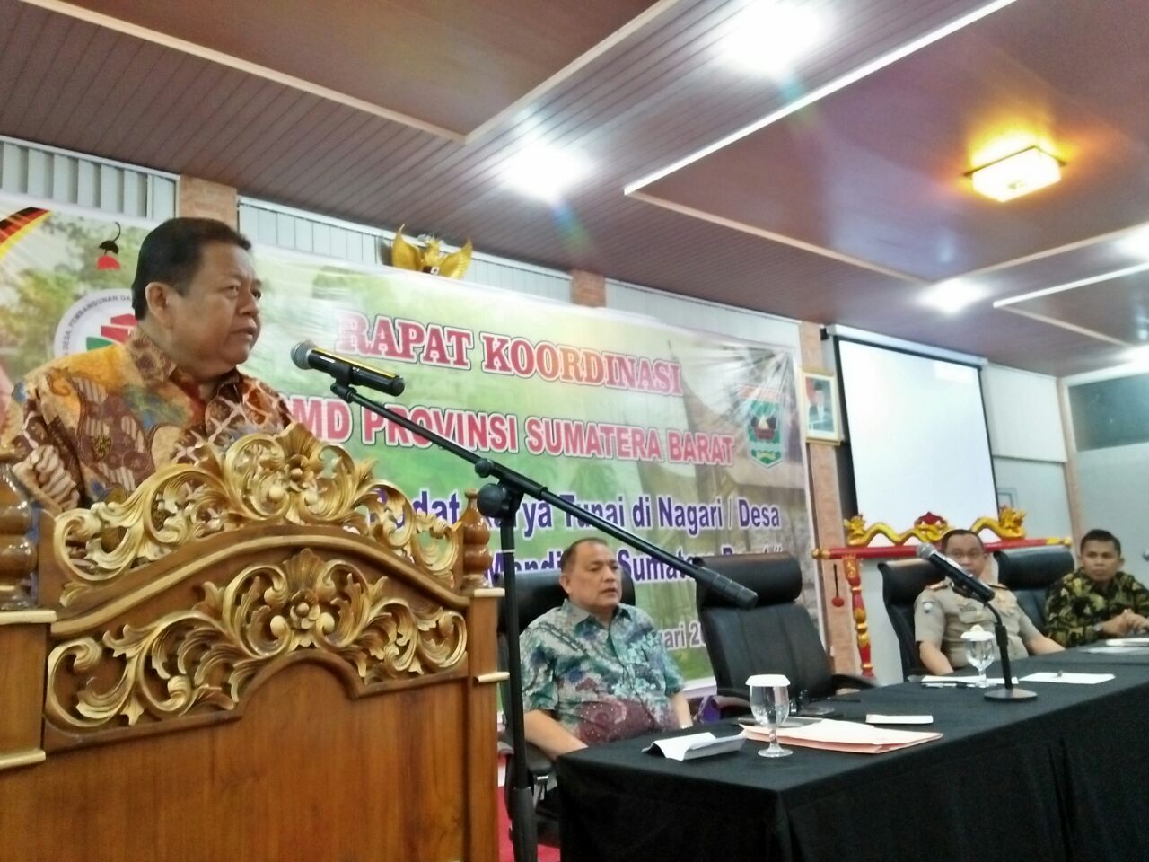 Padat Karya Tunai Harapkan Percepat Kemandirian Nagari dan Kembangkan Semangat Gotong Royong di Nagari