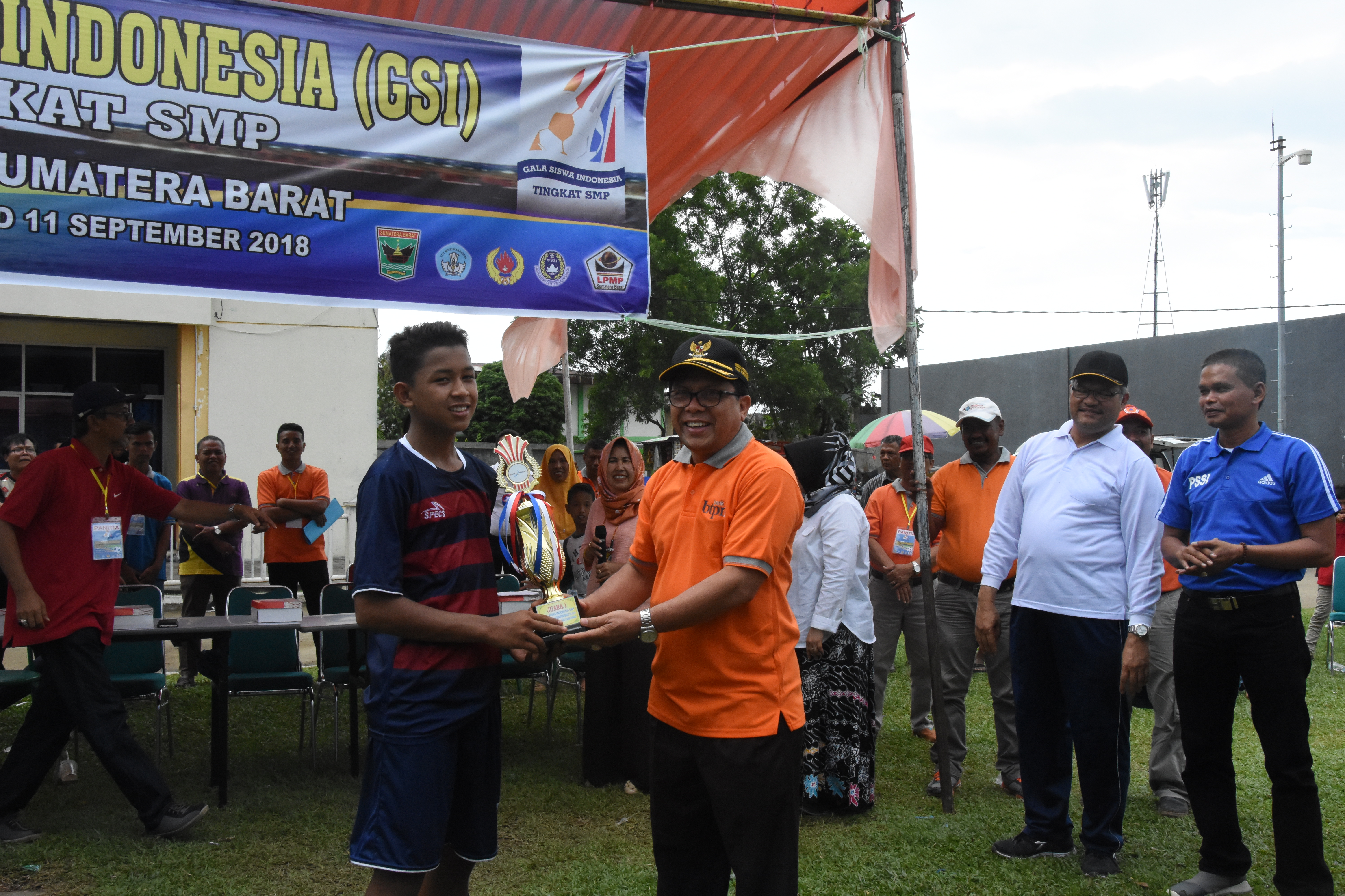      KOTA PAYAKUMBUH  JUARA SUMBAR GSI SMP 