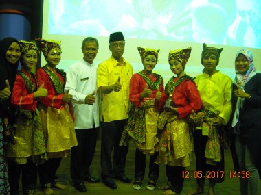 TARI RAMPAK TANGIANG ASO JUARA FLS2N SMK SUMBAR