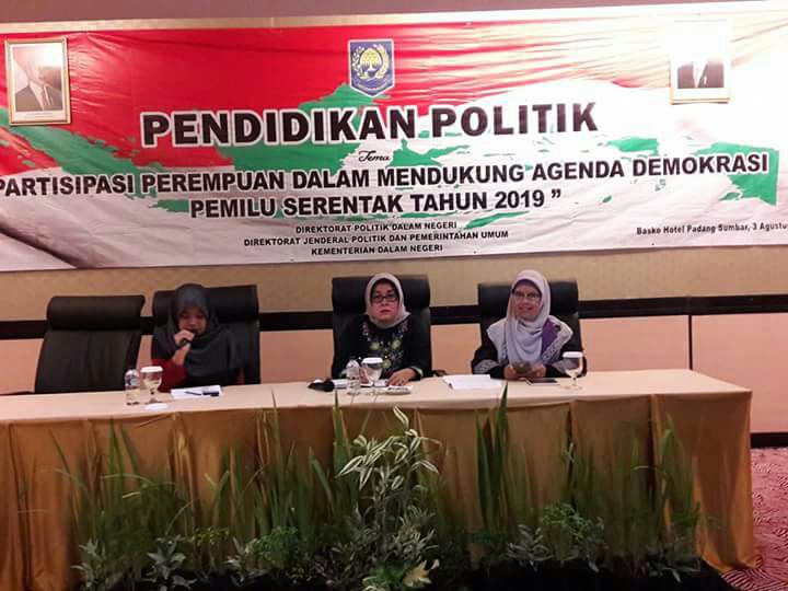 Organisasi Perempuan Sumbar Ikuti Pendidikan Politik