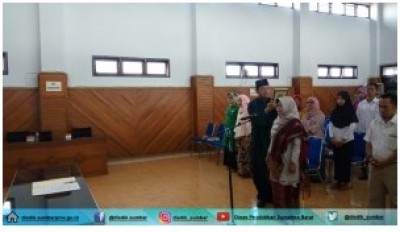 Kadisdik Sumbar Lantik Pejabat Eselon IV