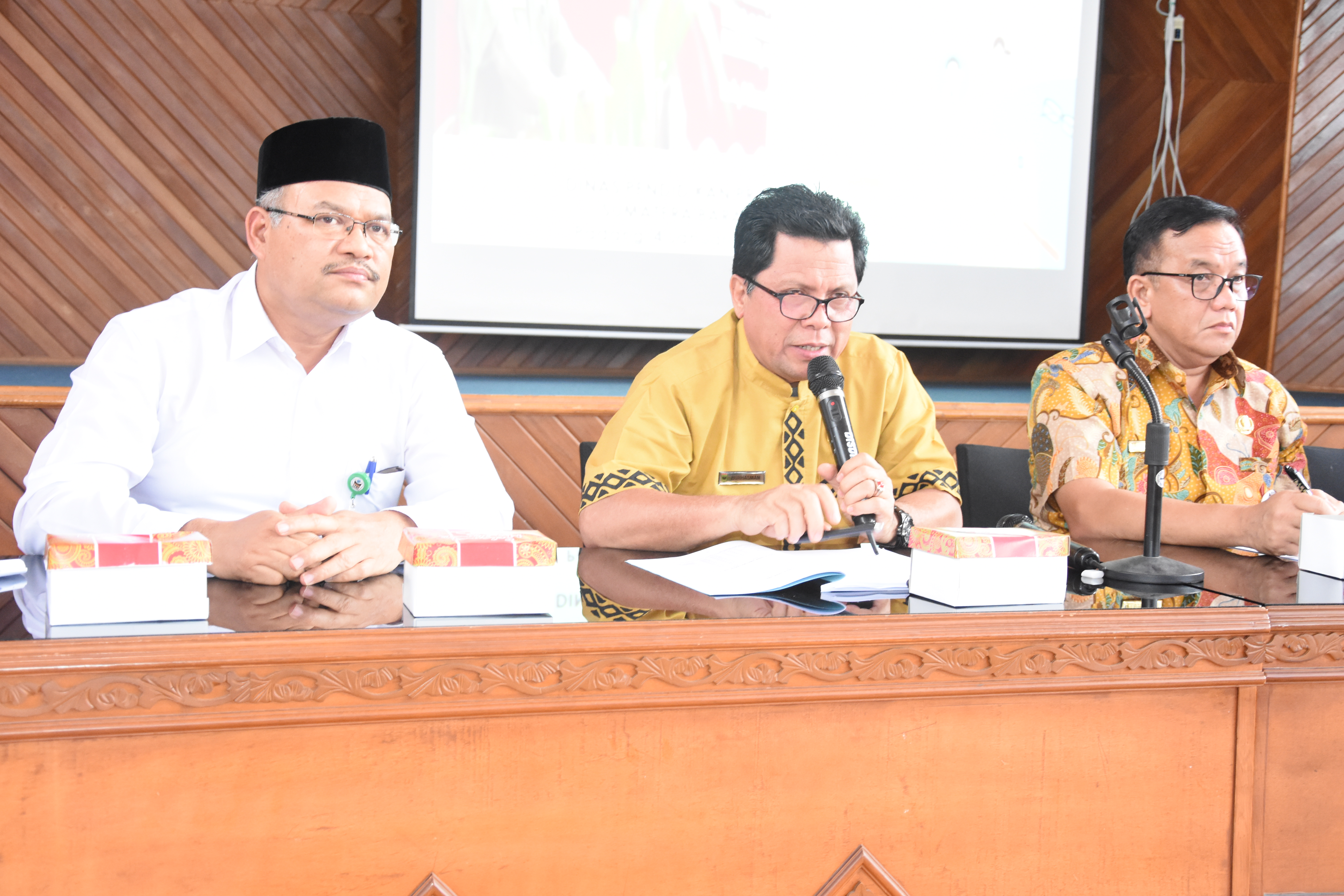 DISDIK SUMBAR  ADAKAN RAPAT PERSIAPAN UN 2018