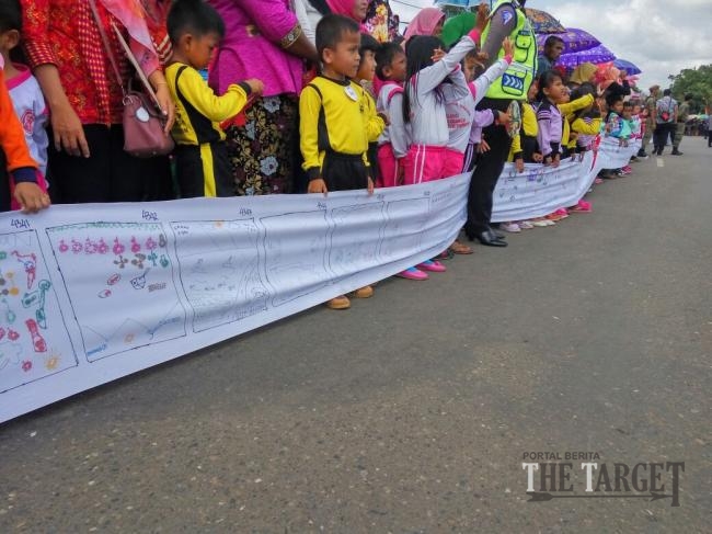 Pemecahan Rekor Melukis di Sijunjung Dihadiri Dirjen Kebudayaan