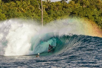 Membangun Mentawai dengan Menjual Pesona Ombaknya