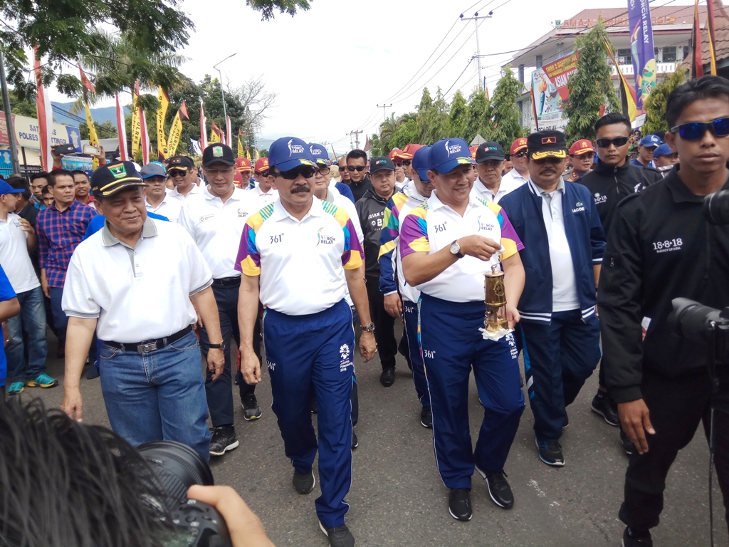 ARAK-ARAKAN API OBOR ASIAN GAMES 2018 DI BUKITTINGGI SUKSES