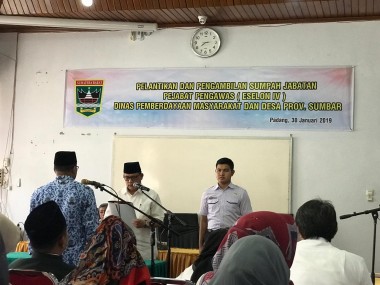 TINGKATKANN DISIPLIN DAN DEDIKASI DALAM BEKERJA 