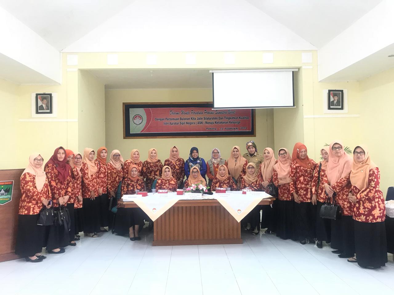 Dharma Wanita Provinsi Sumatera Barat Terus Siap Siaga