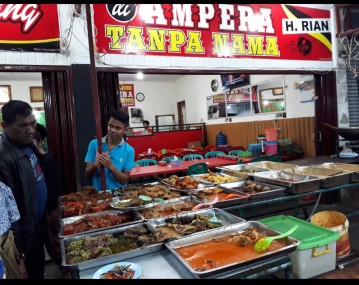 NIKMAT MAKAN DI PASAR KULINER PADANG PANJANG