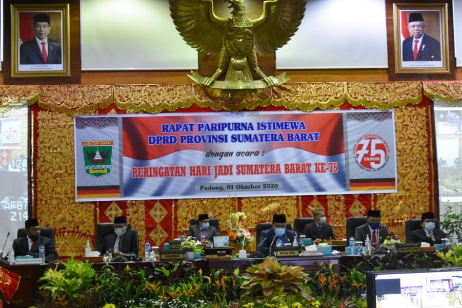 DPRD Sumbar gelar peringatan HUT Sumbar ke-75