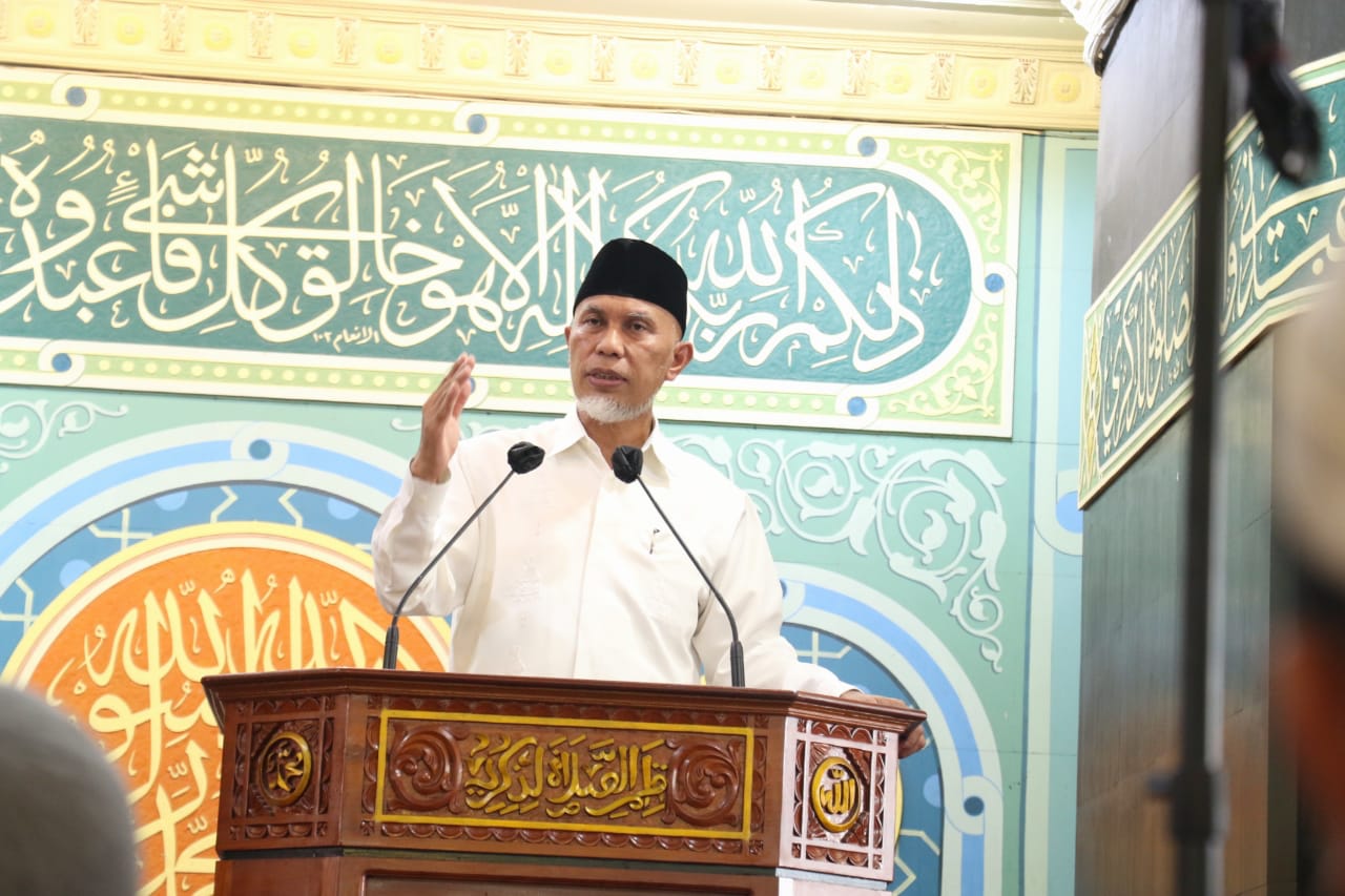 Khatib Jumat di Masjid Taqwa Muhammadiyah, Buya Mahyeldi Paparkan 3 Karakter Generasi Tangguh