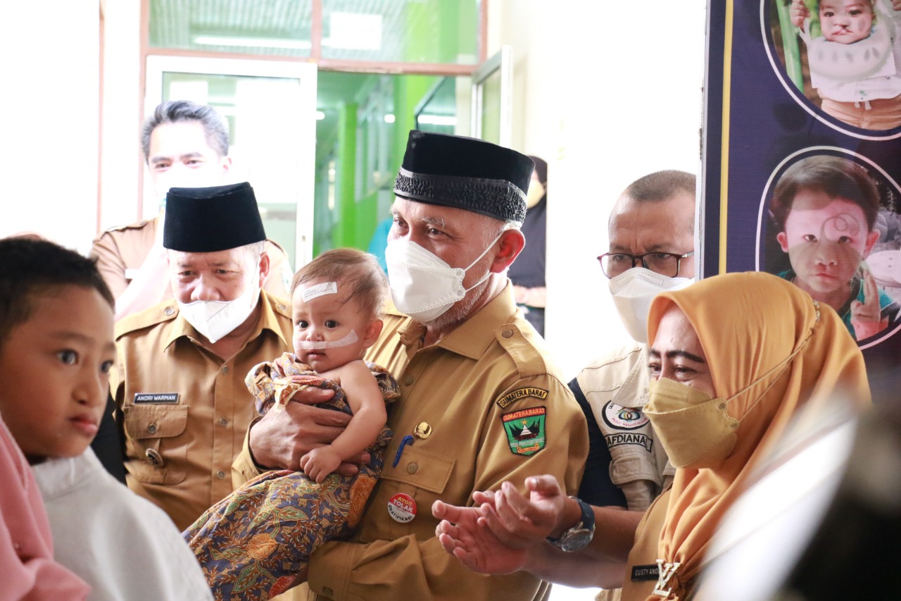 Kembalikan Senyum Anak Bangsa, Gubernur Mahyeldi Apresiasi Operasi Bibir Sumbing Gratis oleh IASMA 1 Bukittinggi 