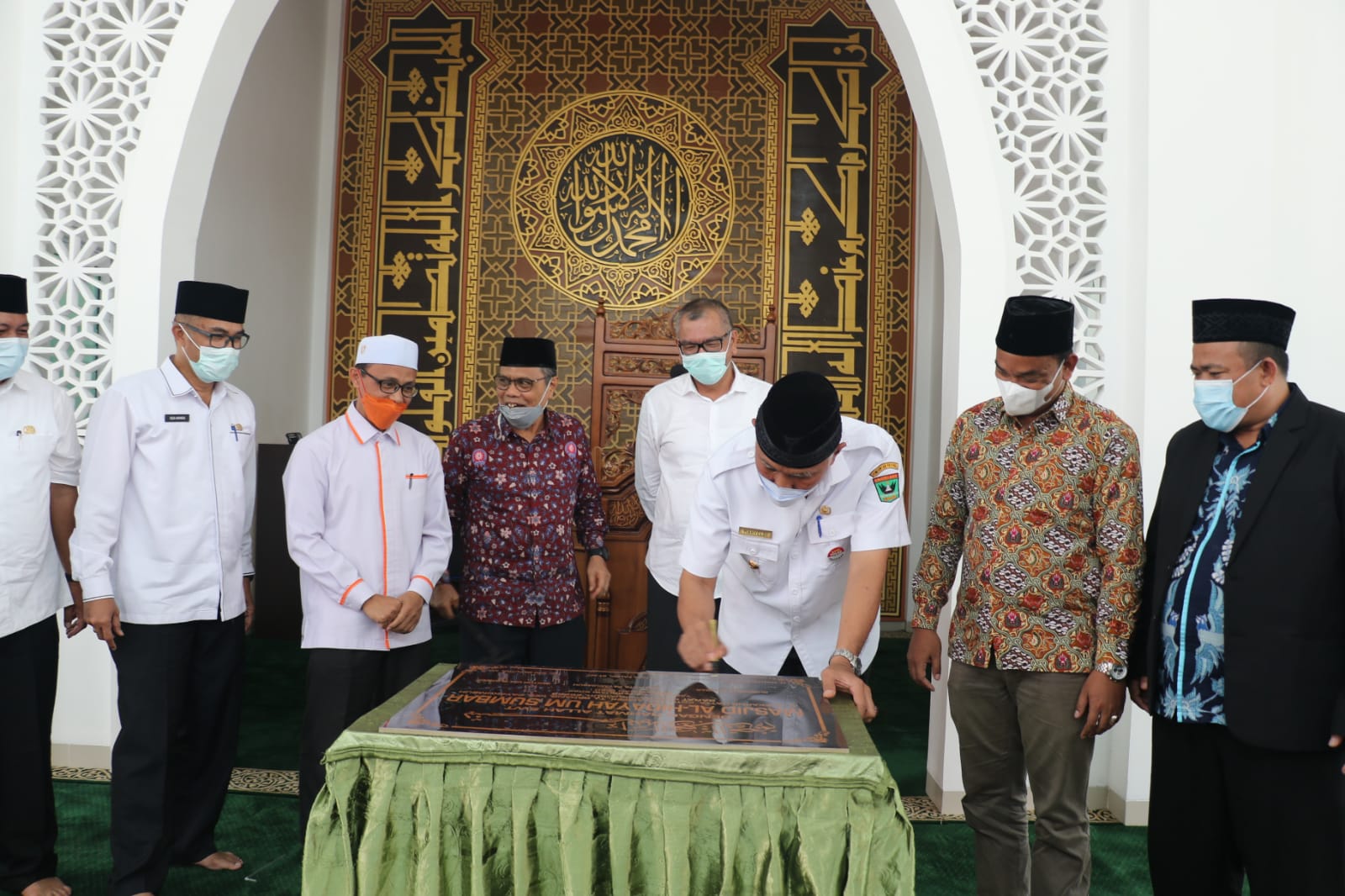 Gubernur Mahyeldi Resmikan Masjid Al Hidayah Kampus IV UM Sumbar Payakumbuh