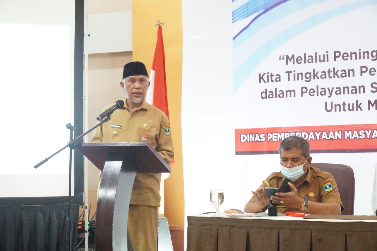 Tingkatkan Peran Strategis Untuk Pencegahan Stunting, Gubernur Mahyeldi Buka Pelatihan Kader Posyandu