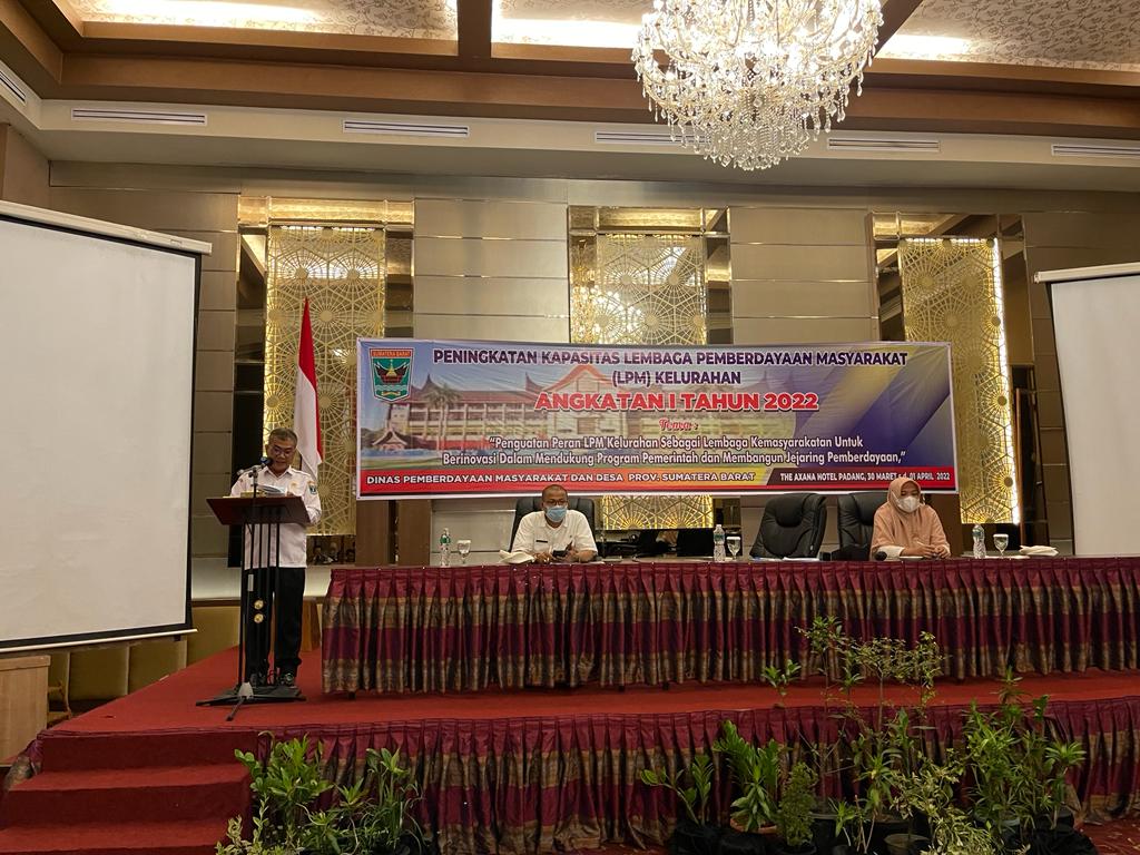 Dinas PMD Sumbar Tingkatkan Kapasitas Pengurus LPM Kota Padang