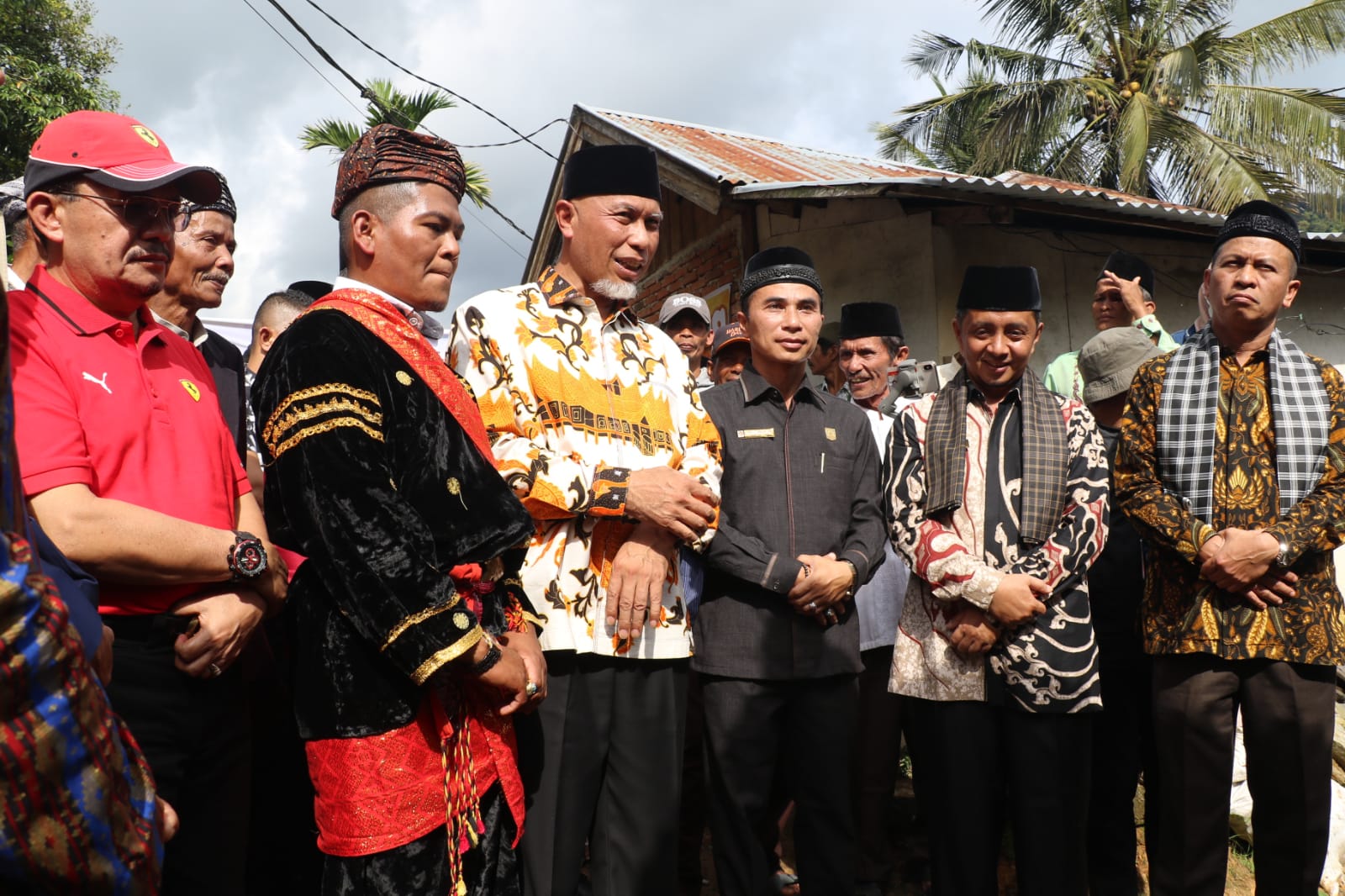 Resmikan Masjid Nurul Iman, Perbaikan Jalan Provinsi Pagadih Dapat Dukungan Gubernur 