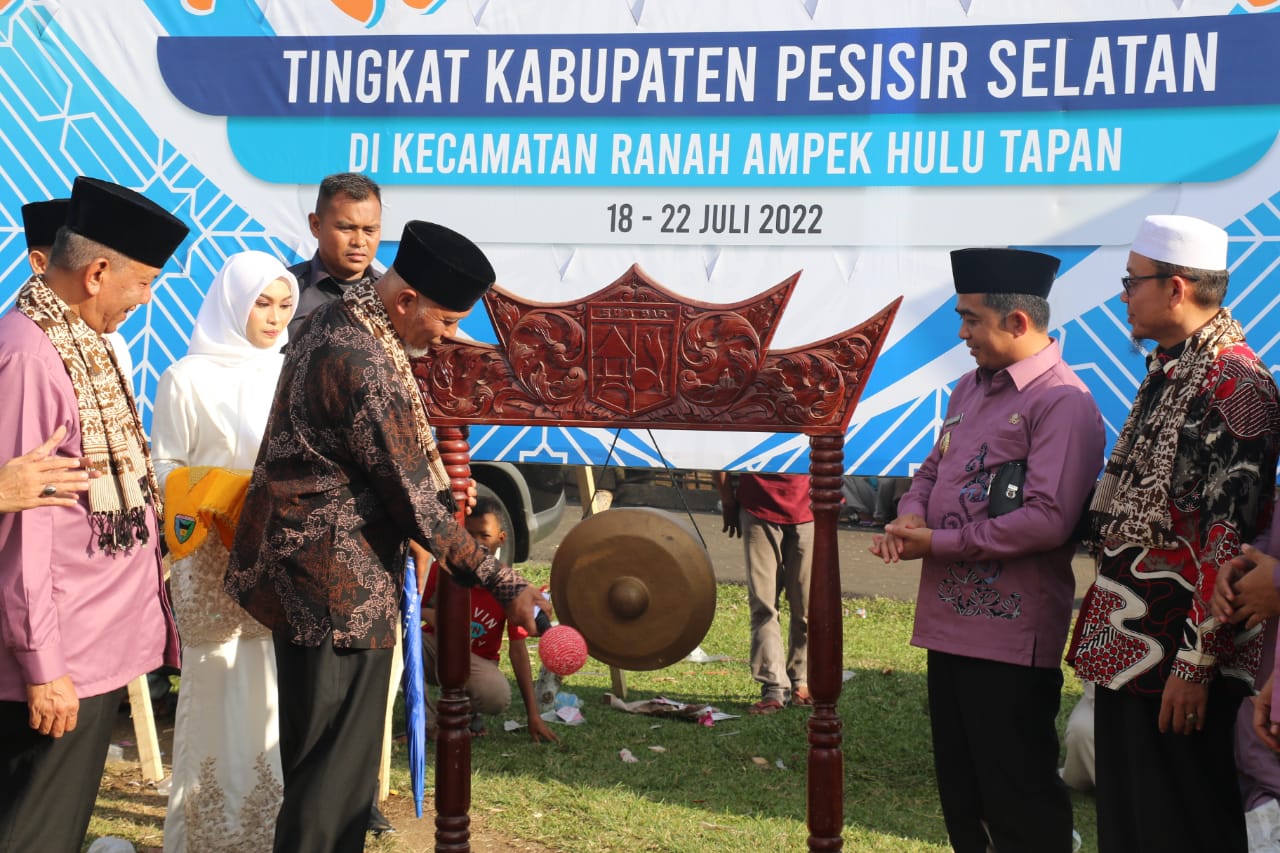 Bumikan Al-Quran, Gubernur Sumbar Buka MTQN Ke-40 Tingkat Kabupaten Pesisir Selatan