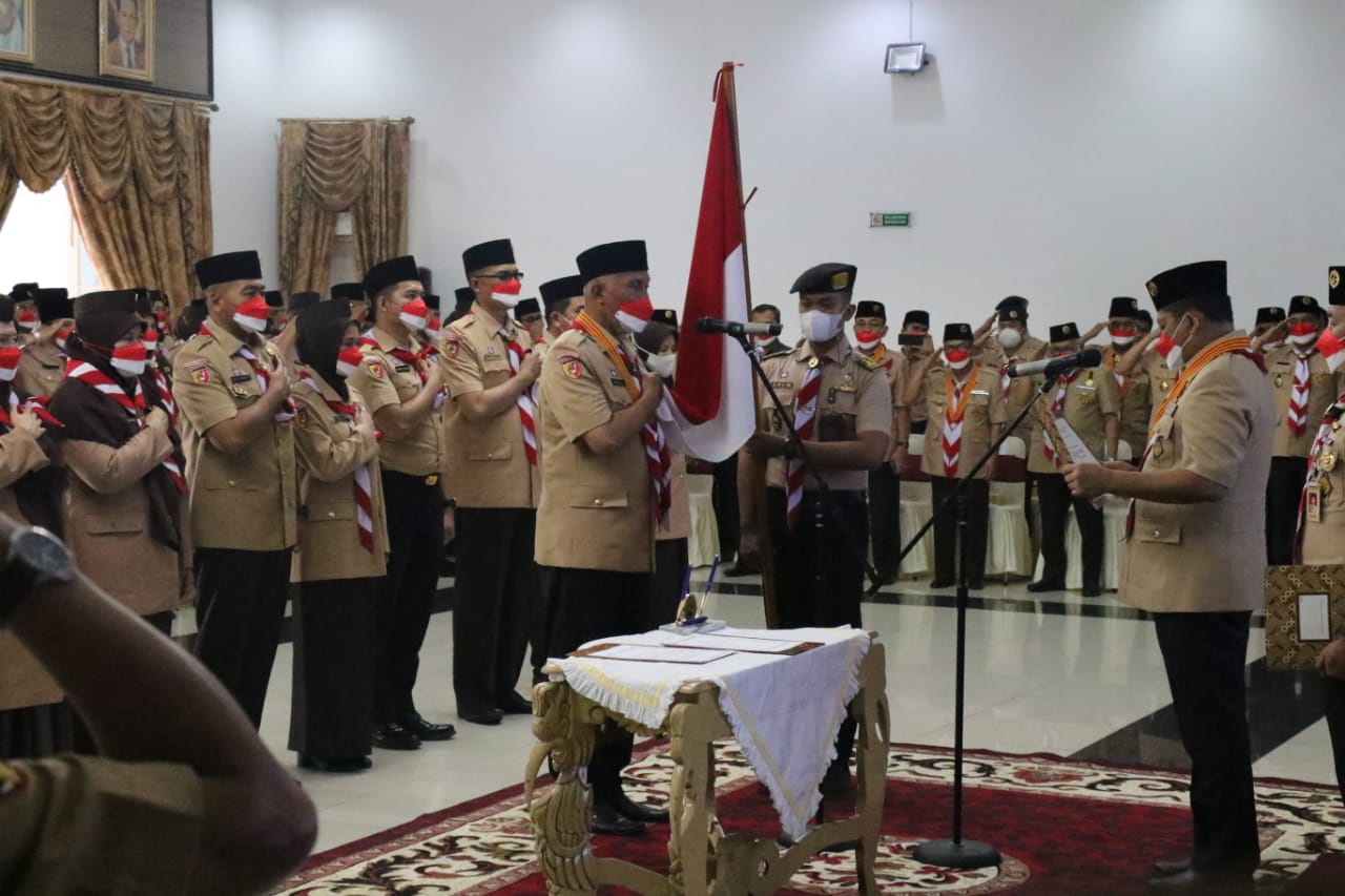 Lantik Gubernur dan Wagub Sebagai Pengurus Pramuka, Budi Waseso Berharap Jamnas Ada di Sumbar