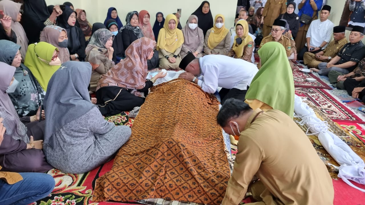 Gubernur Sumbar Berduka, Ayah Beliau Tutup Usia Dalam Usia 83 Tahun