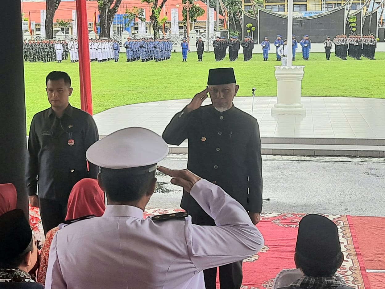 Gubernur Sumbar Pimpin Upacara Peringatan Hari Kesaktian Pancasila dan Hari Jadi Sumbar ke-77 