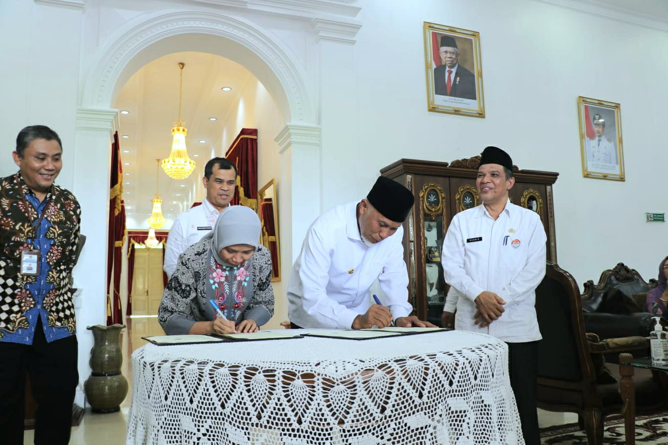 Pemprov Sumbar dan Pusat Investasi Pemerintah Tandatangani Nota Kesepakatan Pengembangan Koperasi dan Usaha Mikro