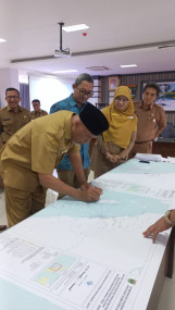 Finalisasi Materi Teknis Pengaturan Ruang Perairan Pesisir Sumatera Barat
