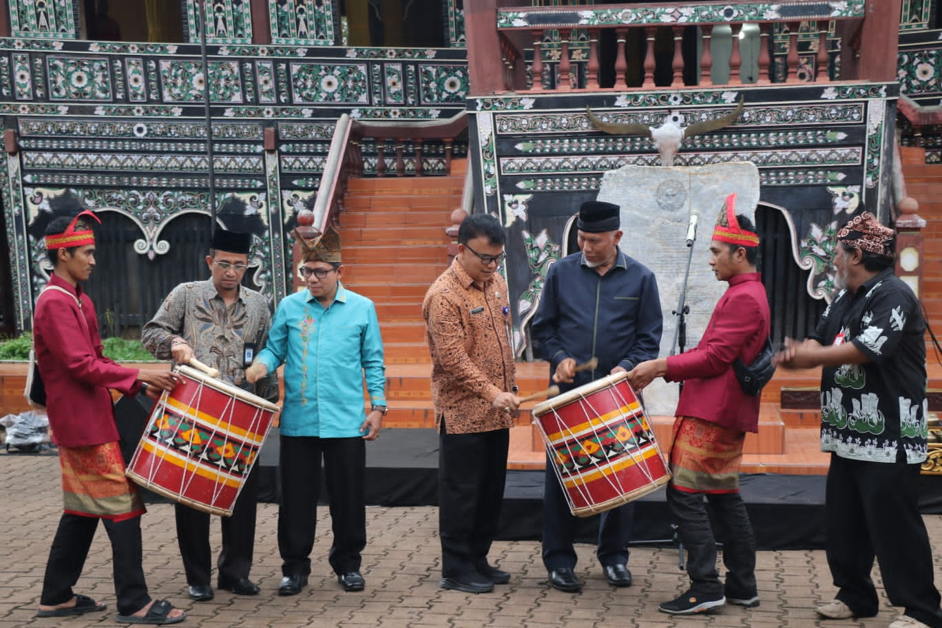 Buka Dua Festival di Tanah Datar,  Gubernur Sumbar Puji Program Satu Nagari Satu Event