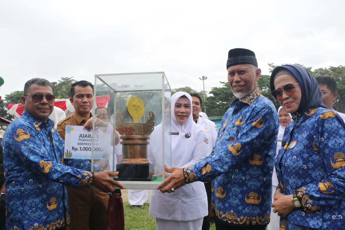 Gubernur Sumbar Pimpin Upacara Peringatan HKN ke-58, Instruksikan Pemerataan Layanan Kesehatan Hingga ke Jorong