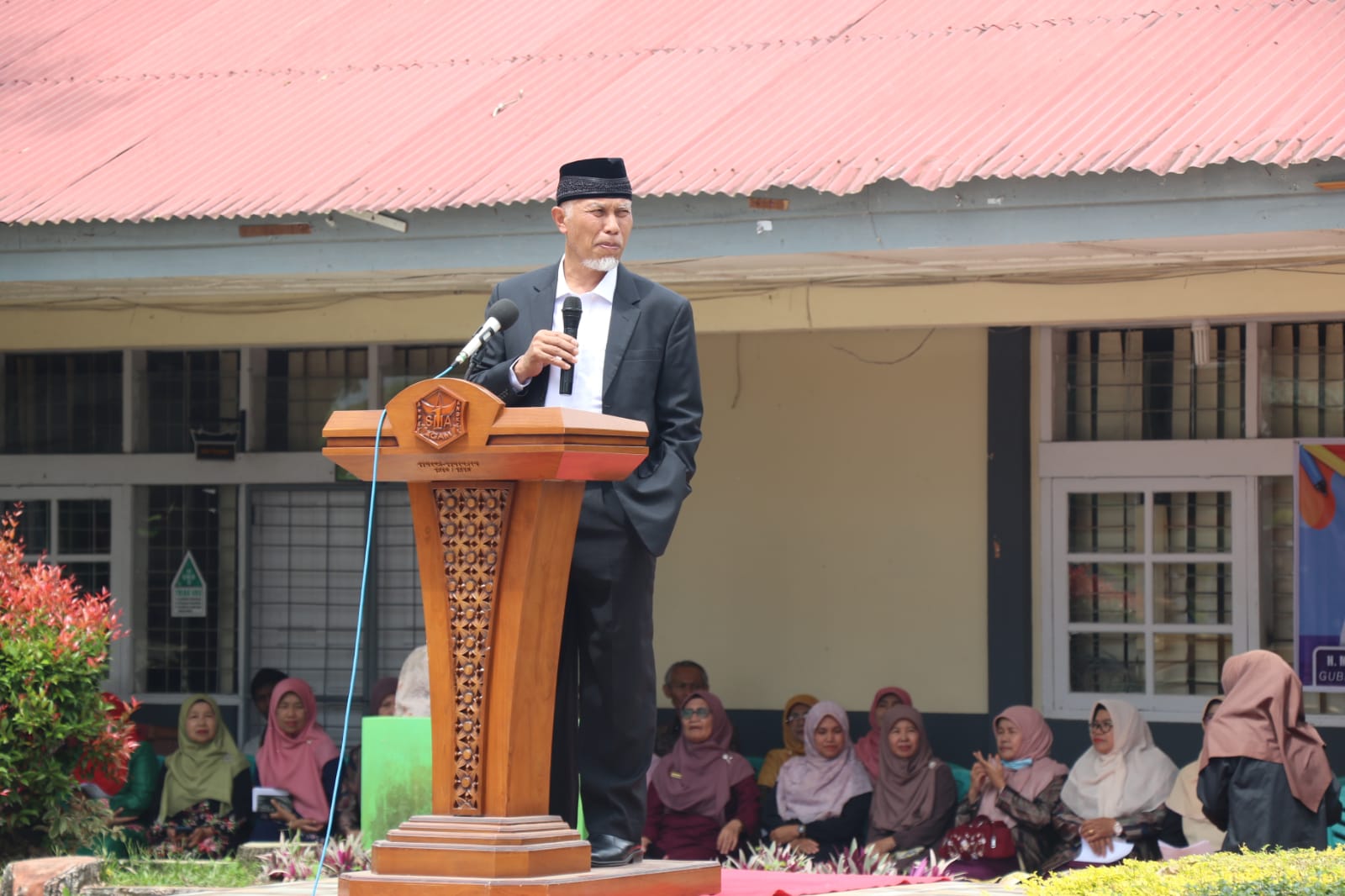 Gubernur Mahyeldi Ajak Siswa Tingkatkan Kompetensi Menuju Indonesia Emas 2045