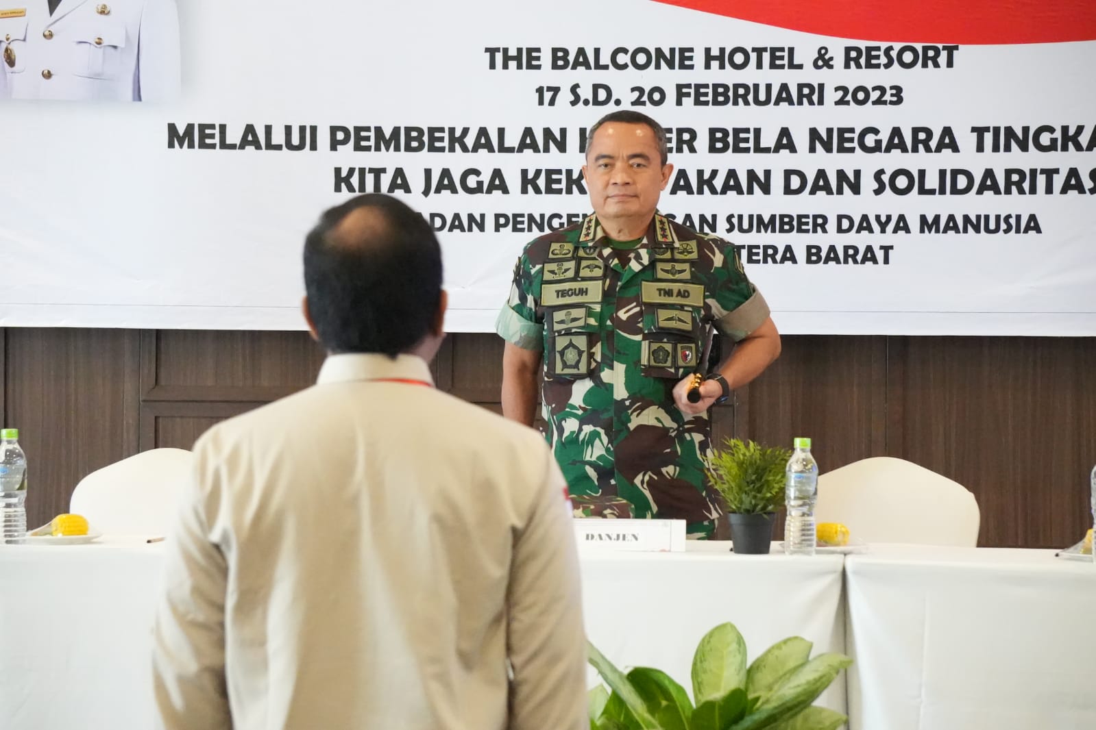 Pembekalan Kader Bela Negara Madya Sumbar Ditutup Danjen Akademi TNI, Mahyeldi Ingin Kegiatan Serupa Diikuti Guru