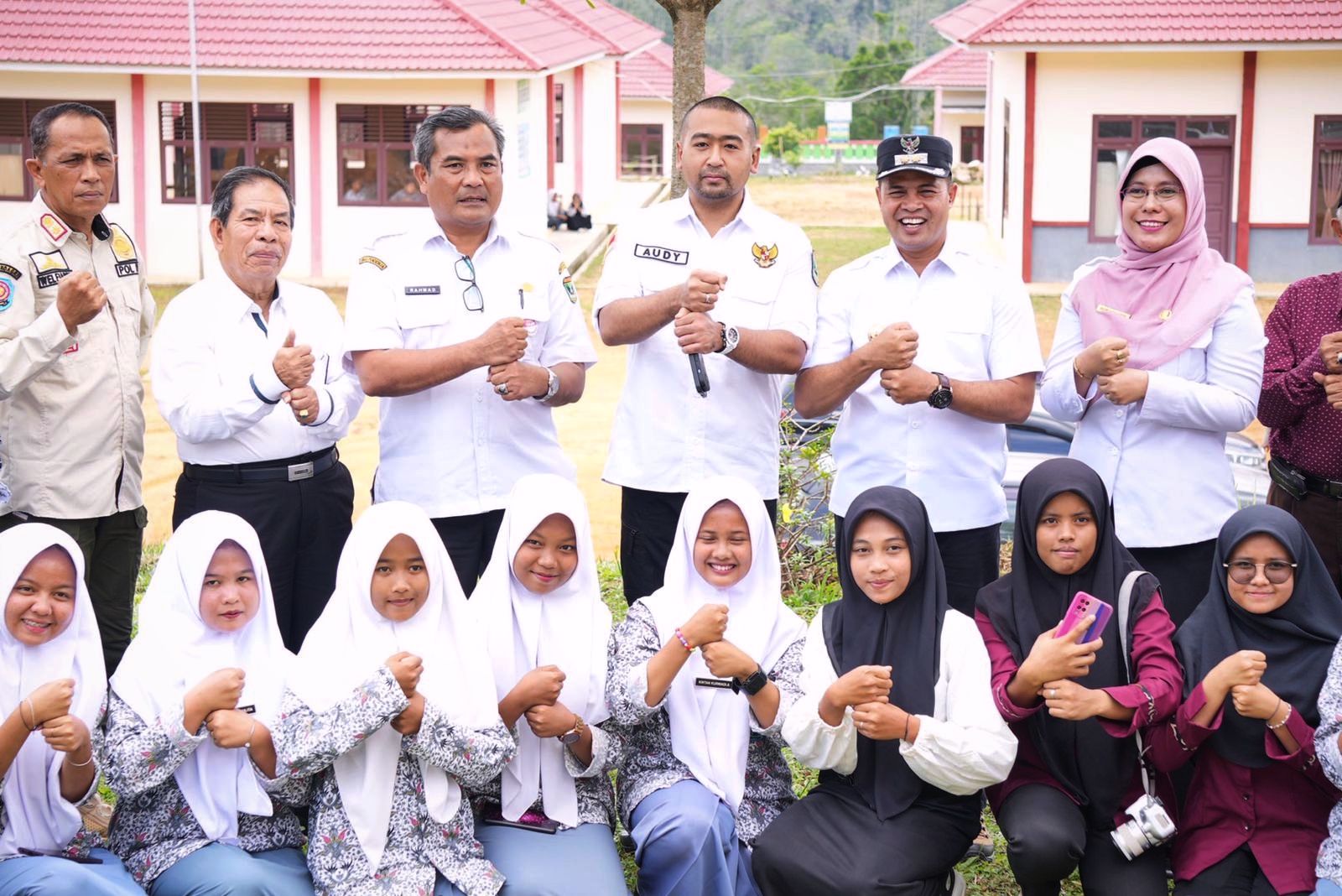 Serius Kembangkan SDM Pariwisata, Wagub Sumbar Tinjau SMKN 8 Sijunjung 