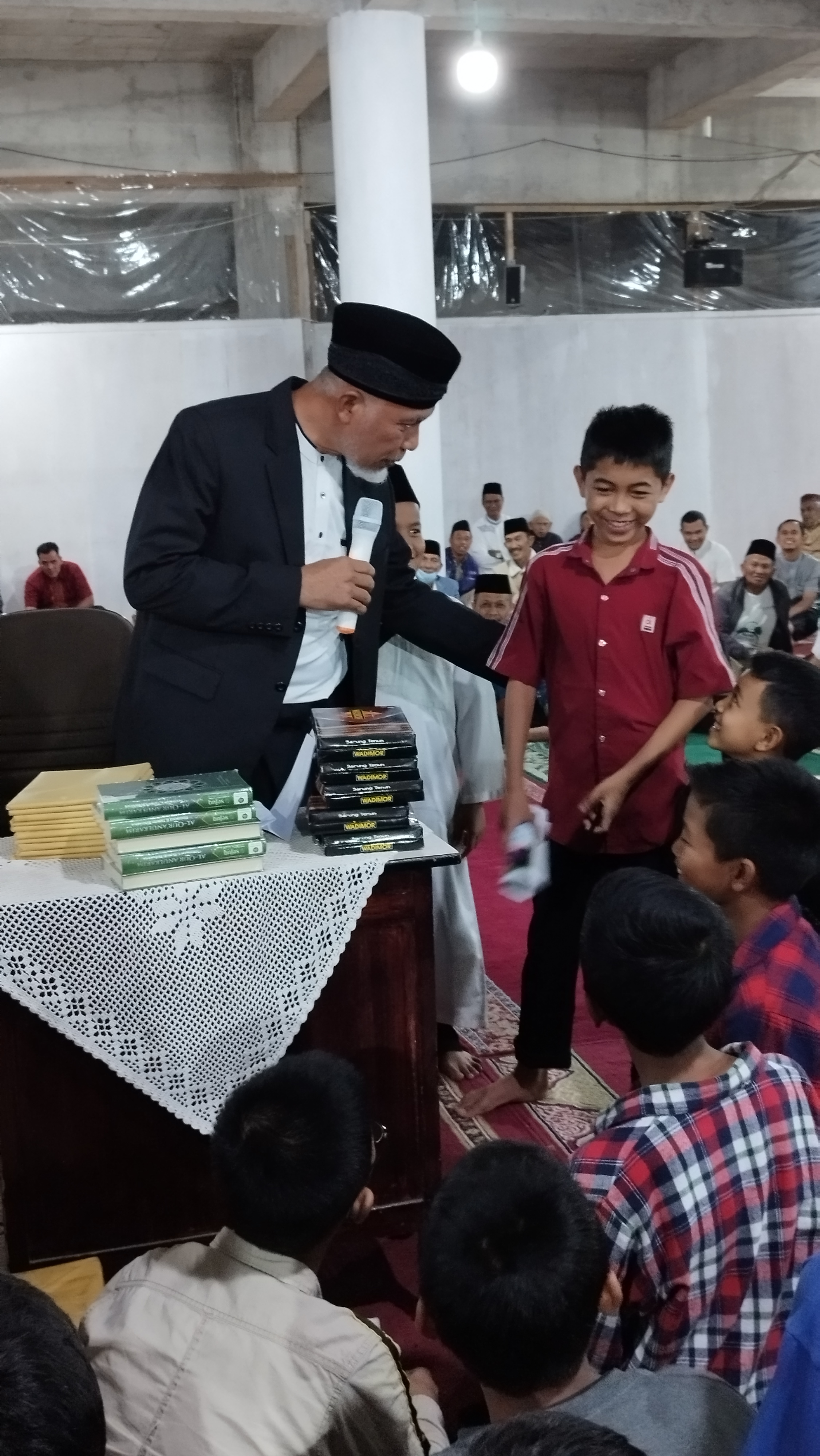 Tim Safari Ramadhan Gubernur Sumbar Kunjungi Mesjid Jamik Bukittinggi 