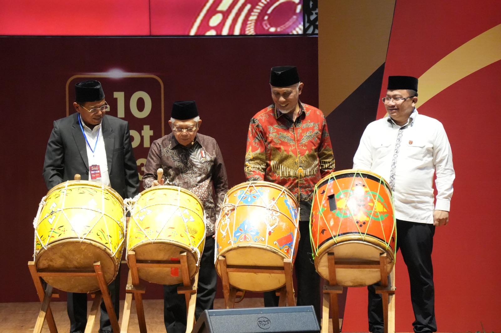 Potensi Ekonomi Syari'ah Besar, Wapres Ma'ruf Amin Sebut Sumbar Tidak Sulit Jadi Produsen Halal Terdepan Dunia