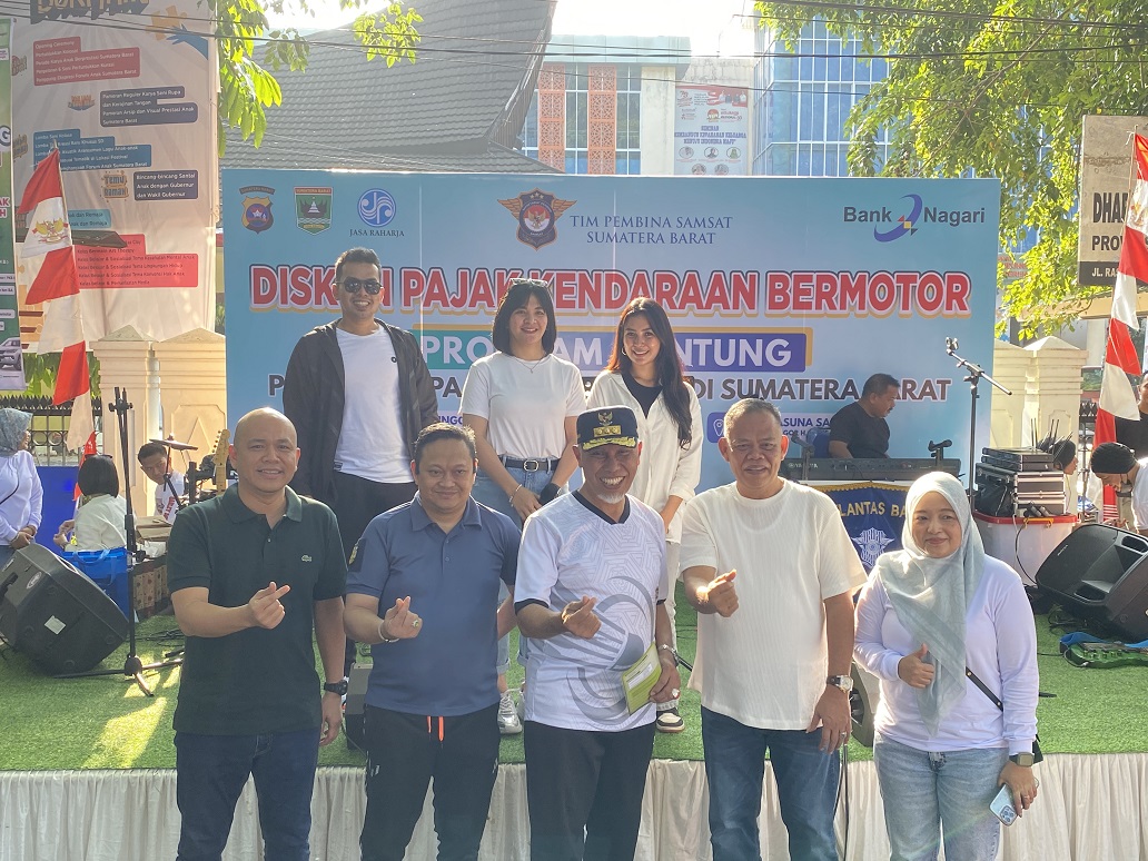 Giat Sosialisasi “5 Untung” Tim Pembina Samsat Sumbar  Pada Acara Car Free Day  Kota Padang