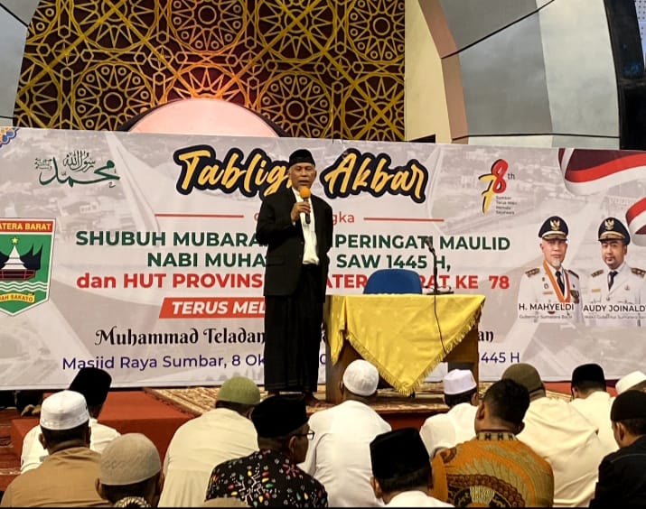 Hadiri Tabligh Akbar, Gubernur Mahyeldi: Dengan Keteladanan Rasulullah SAW, Mari Bangun Sumbar Yang Madani 