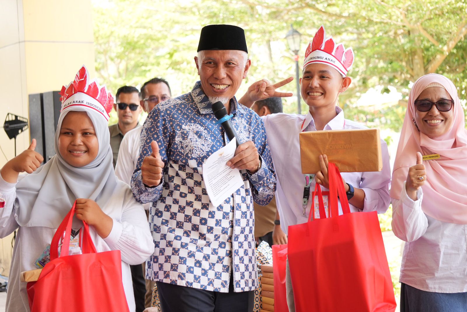 Peringatan HAN Tingkat Provinsi di Tanah Datar, Gubernur Sumbar: Tingkatkan Kompetensi Orang Tua dan Tumbuhkan Potensi Anak