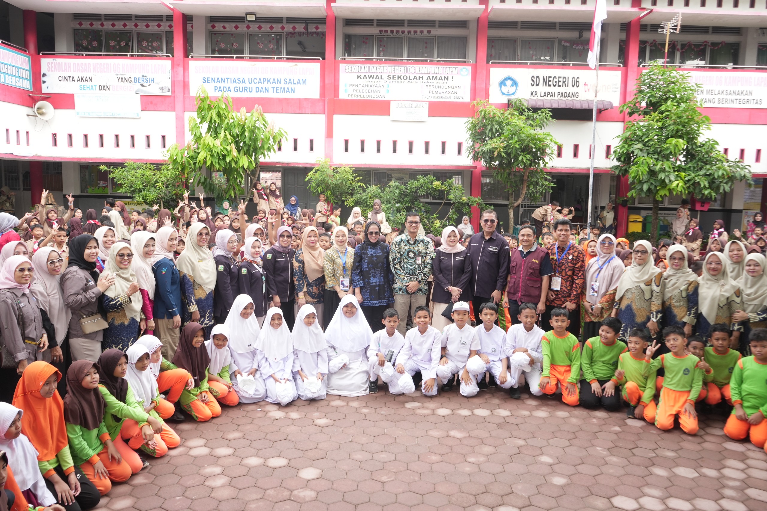 Memperingati World Sight Day 2024, Dinkes Sumbar Periksa Mata Serentak di 24 Sekolah 