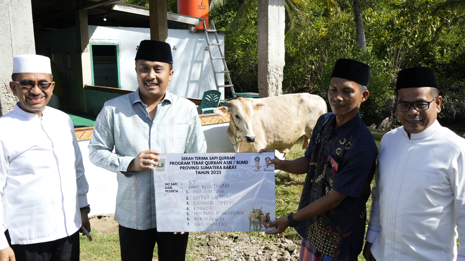 Wagub Sumbar Tebar Kebahagiaan Idul Adha di Kampung Sungai Nyalo